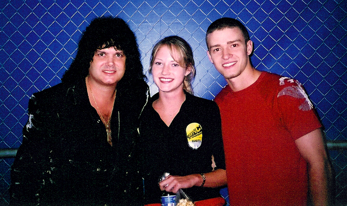 Jimmy Hotz, Justin Timberlake and Heather backstage at an NSYNC Concert